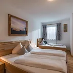 Eberharter Apartment *