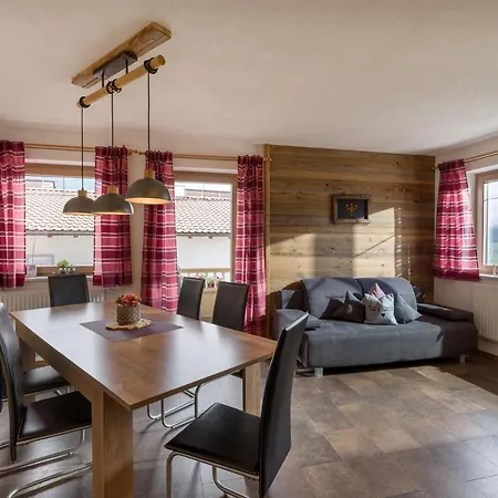 Eberharter Apartment *