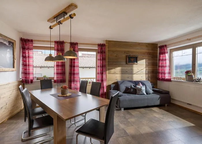 Eberharter Apartman *