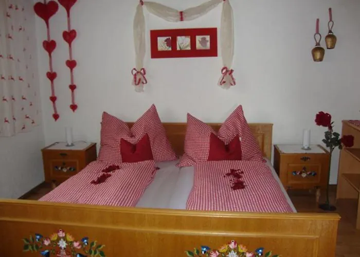 Eberharter Apartman *